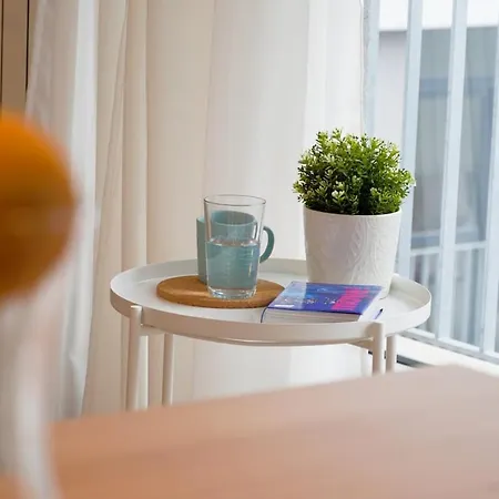 Scandinavian Airy In Business Area & Airport Appartamento